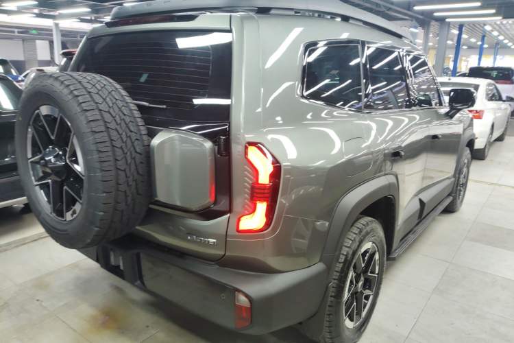 Used Deepal G318 2024 Four-Wheel-Drive Air Suspension Model Rear Right 45 Deg