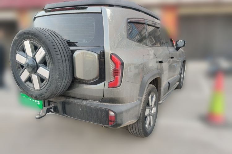 Used Deepal G318 2024 Four-Wheel-Drive Air Suspension Model Rear Right 45 Deg