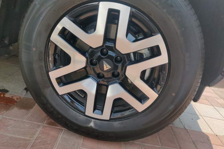 Used Deepal G318 2024 Four-Wheel Drive Comfort Edition Right Front Wheel Hub