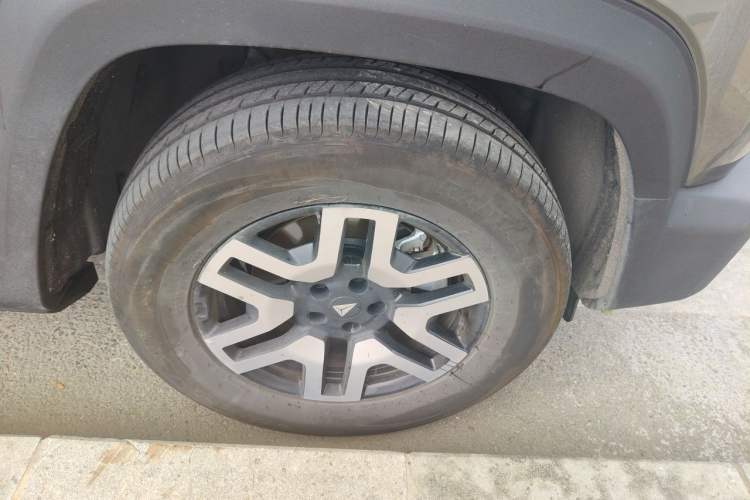 Used Deepal G318 2024 Four-Wheel Drive Comfort Edition Right Front Wheel Hub
