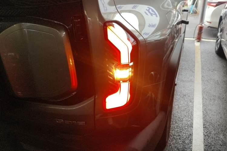 Used Deepal G318 2024 Four-Wheel Drive Comfort Edition Right Rear Taillight