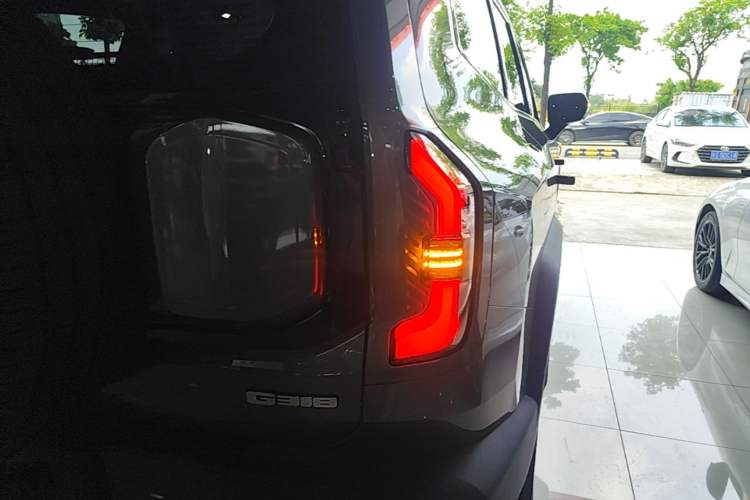 Used Deepal G318 2024 Four-Wheel-Drive Air Suspension Model Right Rear Taillight