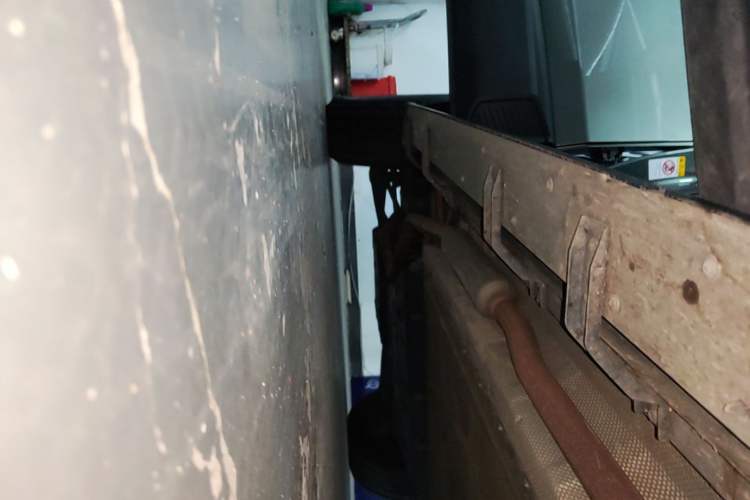 Used Deepal G318 2024 Four-Wheel-Drive Air Suspension Model Right Side Sill