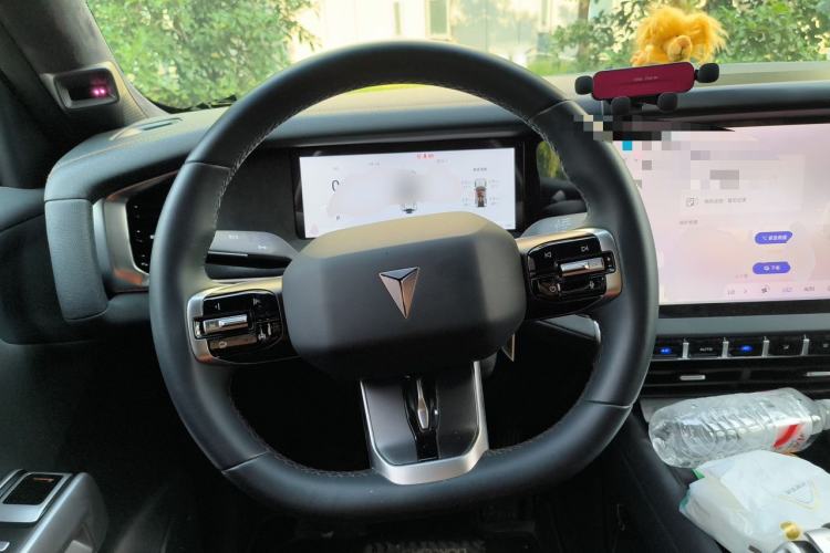 Used Deepal G318 2024 Four-Wheel-Drive Air Suspension Model Steering Wheel