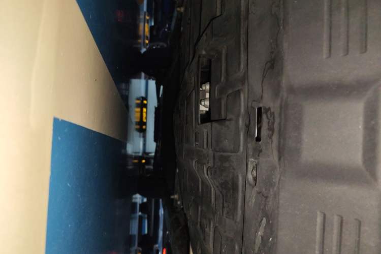 Used Deepal G318 2024 Four-Wheel-Drive Air Suspension Model Chassis Front