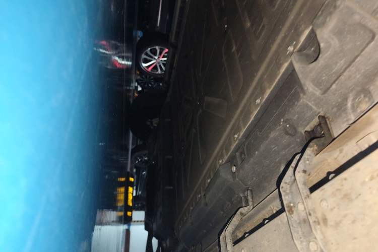 Used Deepal G318 2024 Four-Wheel-Drive Air Suspension Model Chassis Front Left