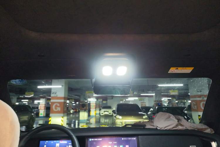 Used Deepal G318 2024 Four-Wheel-Drive Air Suspension Model Headliner