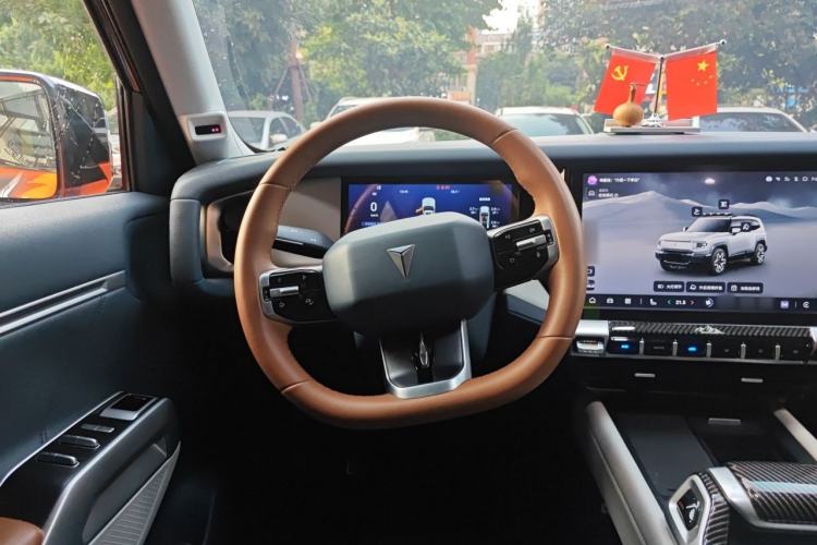 Used Deepal G318 2024 Four-Wheel-Drive Air Suspension Model Steering Wheel
