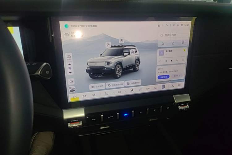 Used Deepal G318 2024 Four-Wheel-Drive Air Suspension Model Audio And AC Panel