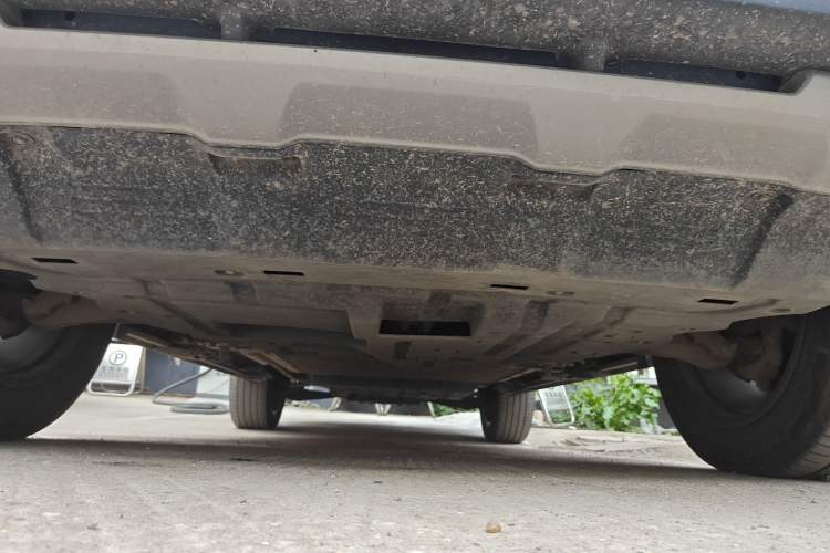 Used Deepal G318 2024 Four-Wheel-Drive Air Suspension Model Chassis Front