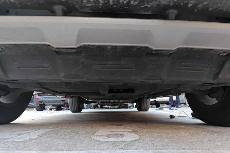 Used Deepal G318 2024 Four-Wheel Drive Comfort Edition Chassis Front