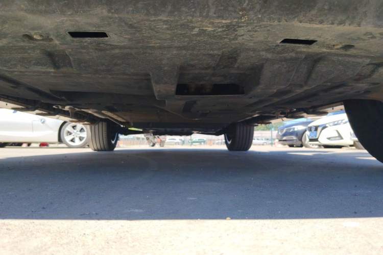 Used Deepal G318 2024 Four-Wheel-Drive Air Suspension Model Chassis Front