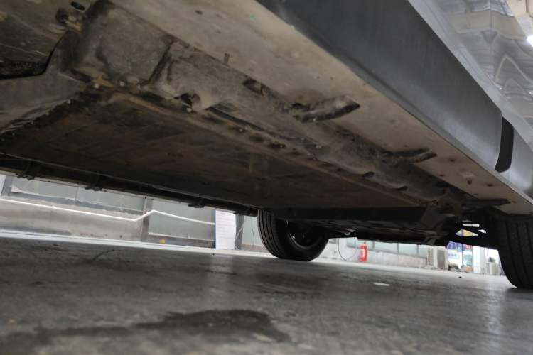 Used Deepal G318 2024 Four-Wheel-Drive Air Suspension Model Chassis Front Left