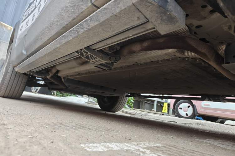 Used Deepal G318 2024 Four-Wheel-Drive Air Suspension Model Chassis Front Right