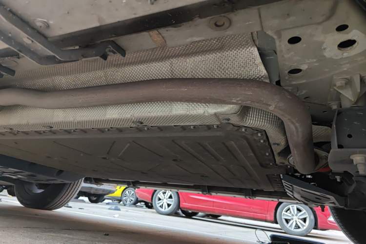 Used Deepal G318 2024 Four-Wheel Drive Comfort Edition Chassis Front Right