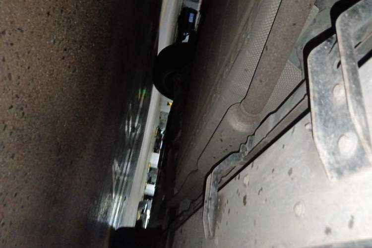 Used Deepal G318 2024 Four-Wheel-Drive Air Suspension Model Chassis Rear Right