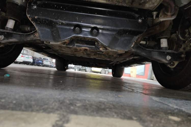 Used Deepal G318 2024 Four-Wheel-Drive Air Suspension Model Chassis Rear
