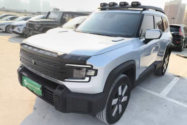 Used Deepal G318 2024 Four-Wheel-Drive Air Suspension Model