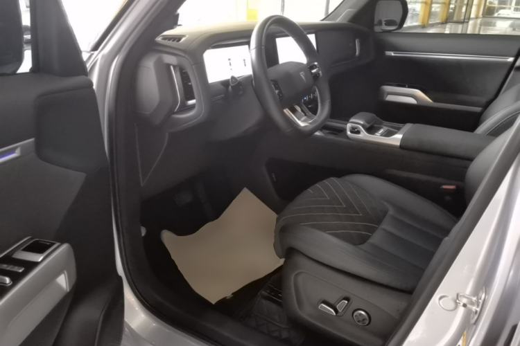 Used Deepal G318 2024 Four-Wheel-Drive Air Suspension Model Driver Seat