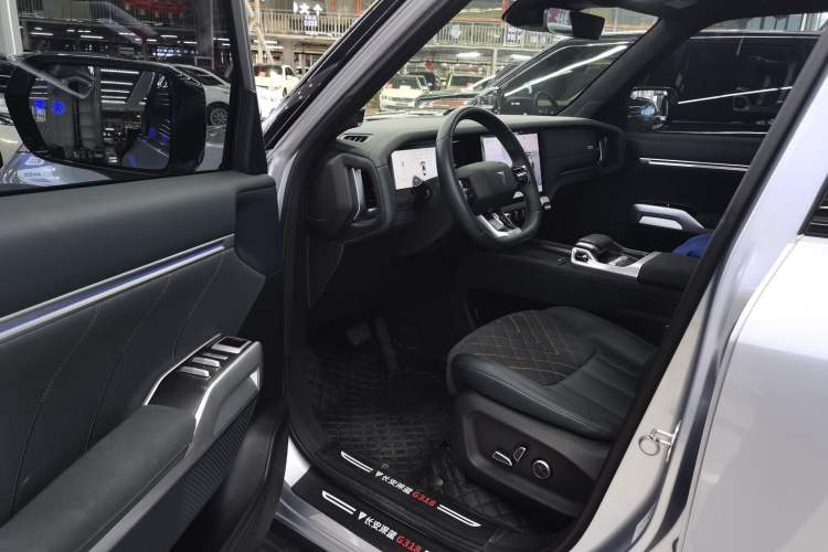 Used Deepal G318 2024 Four-Wheel-Drive Air Suspension Model Driver Seat
