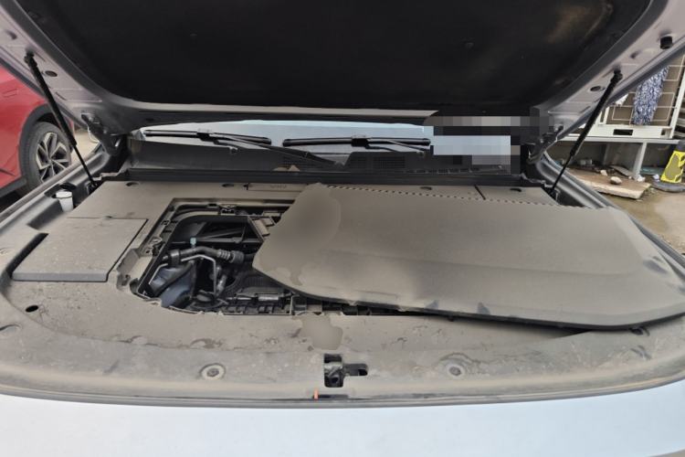 Used Deepal G318 2024 Four-Wheel-Drive Air Suspension Model Engine Bay