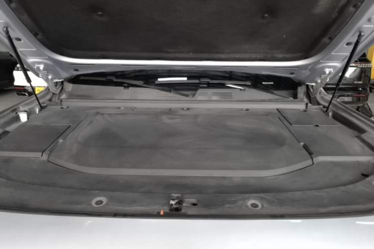 Used Deepal G318 2024 Four-Wheel-Drive Air Suspension Model Engine Bay