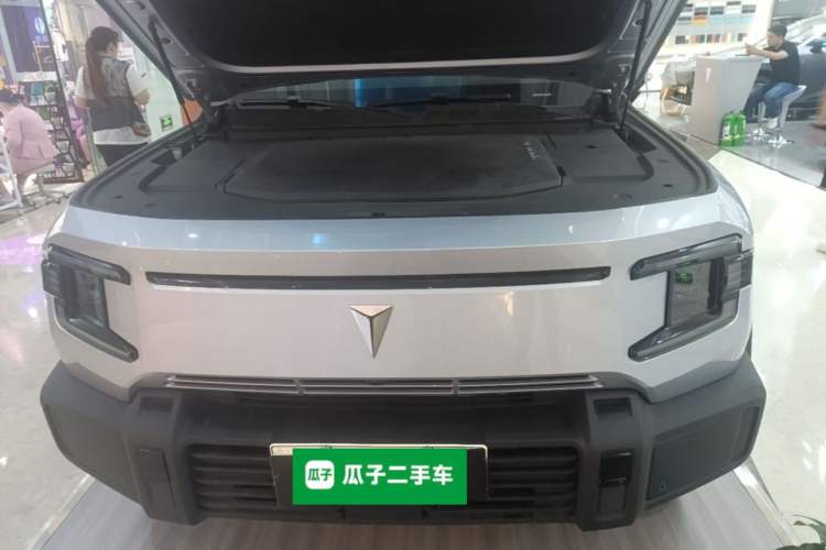 Used Deepal G318 2024 Four-Wheel-Drive Air Suspension Model Engine Bay