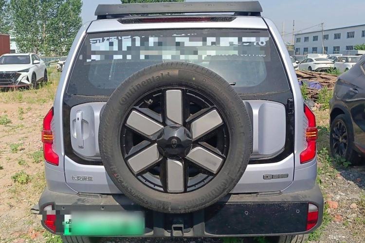 Used Deepal G318 2024 Four-Wheel-Drive Air Suspension Model Exterior 2