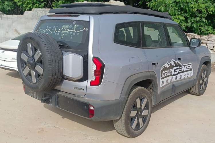 Used Deepal G318 2024 Four-Wheel-Drive Air Suspension Model Exterior 4