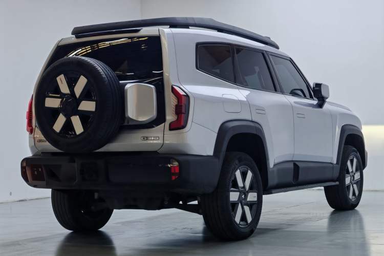 Used Deepal G318 2024 Four-Wheel-Drive Air Suspension Model Exterior 5