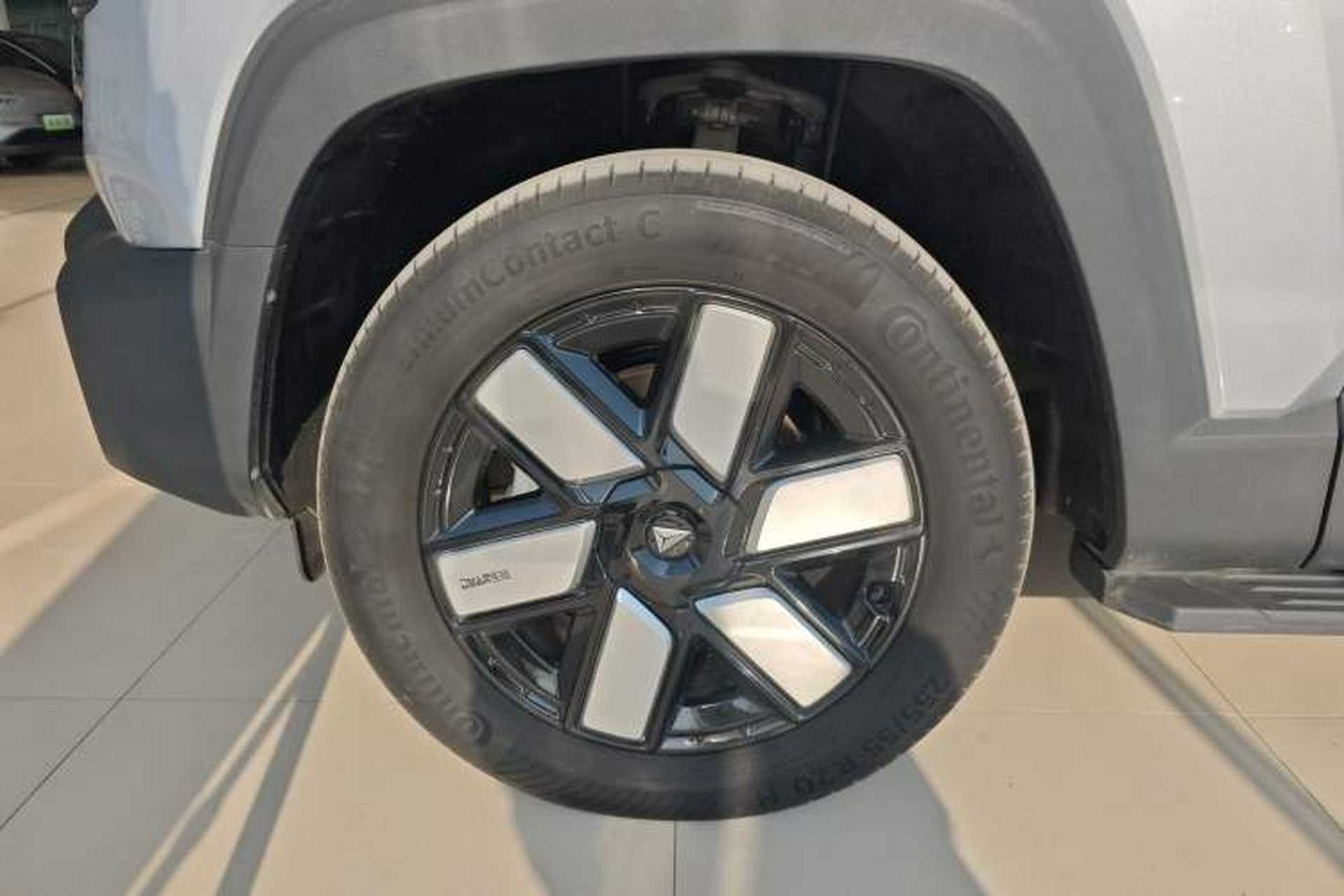 Used Deepal G318 2024 Four-Wheel-Drive Air Suspension Model Exterior 7