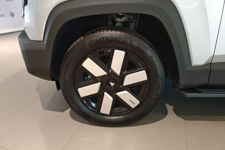 Used Deepal G318 2024 Four-Wheel-Drive Air Suspension Model Exterior 7