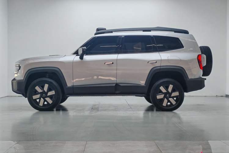 Used Deepal G318 2024 Four-Wheel-Drive Air Suspension Model Exterior 8