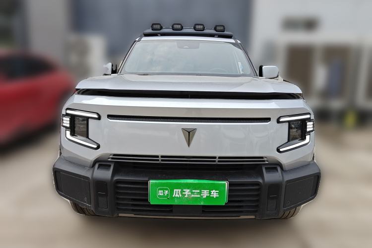 Used Deepal G318 2024 Four-Wheel-Drive Air Suspension Model Front