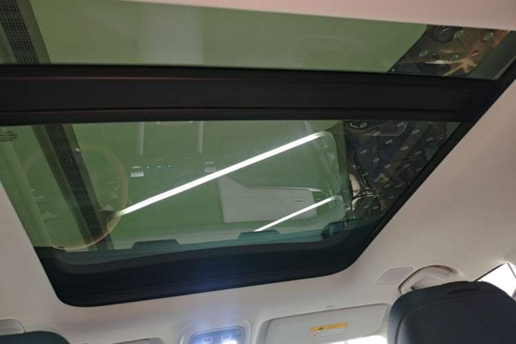 Used Deepal G318 2024 Four-Wheel-Drive Air Suspension Model Headliner