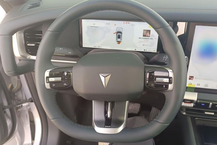 Used Deepal G318 2024 Four-Wheel-Drive Air Suspension Model Interior 1