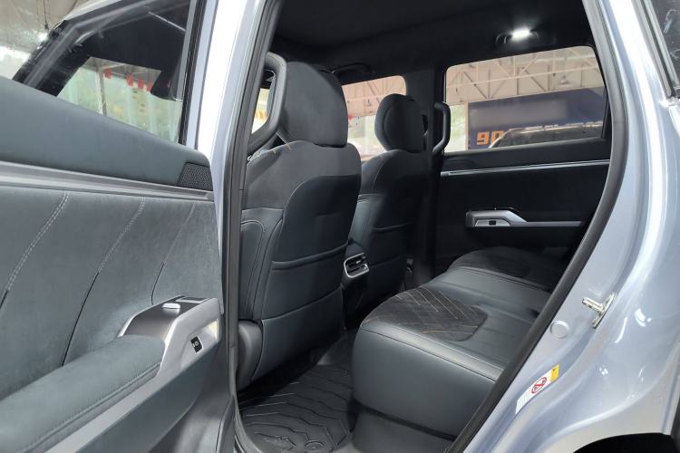 Used Deepal G318 2024 Four-Wheel-Drive Air Suspension Model Interior 2