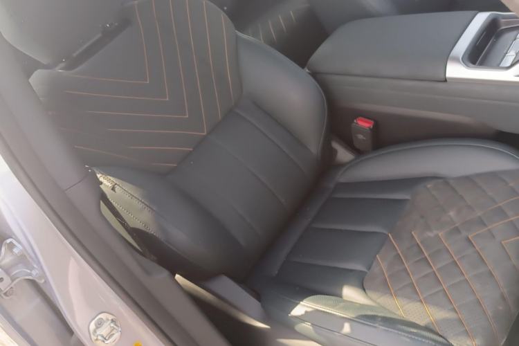 Used Deepal G318 2024 Four-Wheel-Drive Air Suspension Model Interior 3