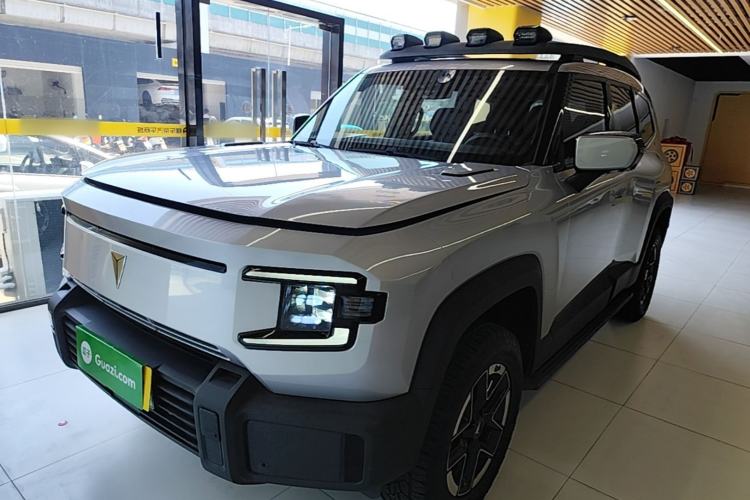 Deepal G318 2024 Four-Wheel-Drive Air Suspension Model