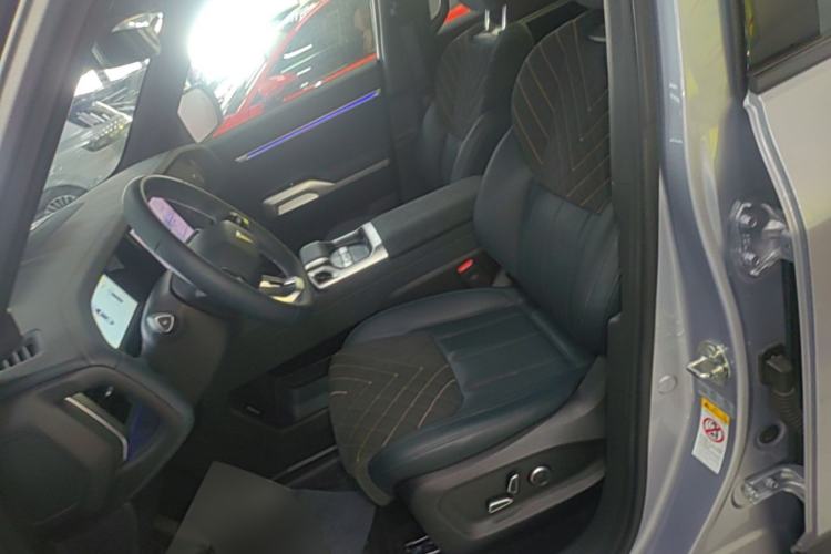 Used Deepal G318 2024 Four-Wheel-Drive Air Suspension Model Left Front Seat