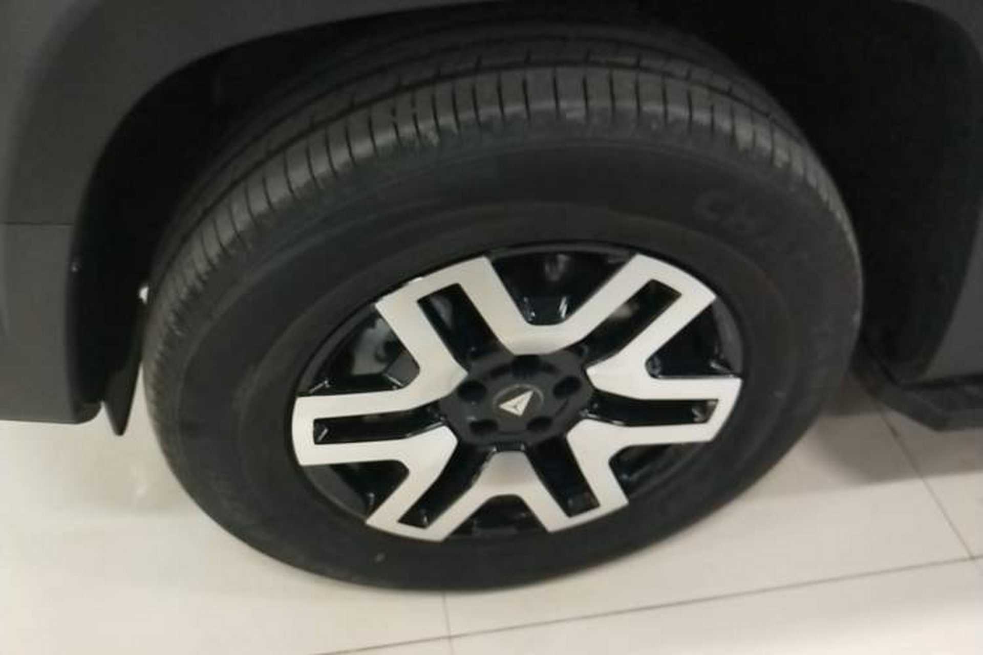 Used Deepal G318 2024 Four-Wheel Drive Comfort Edition Left Front Wheel Hub