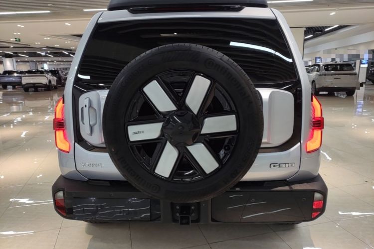 Used Deepal G318 2024 Four-Wheel-Drive Air Suspension Model Rear