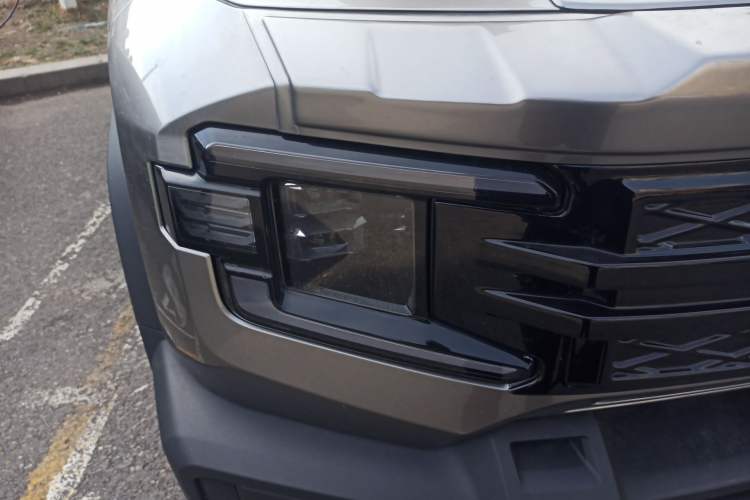 Used Deepal G318 2024 Four-Wheel Drive Comfort Edition Right Front Headlight