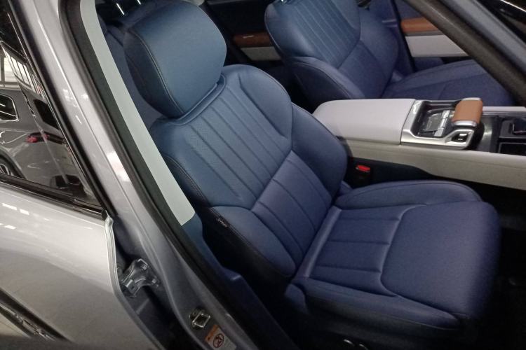 Used Deepal G318 2024 Four-Wheel-Drive Air Suspension Model Right Front Seat