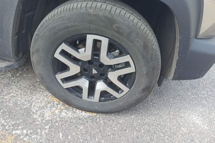 Used Deepal G318 2024 Four-Wheel Drive Comfort Edition Right Front Wheel Hub