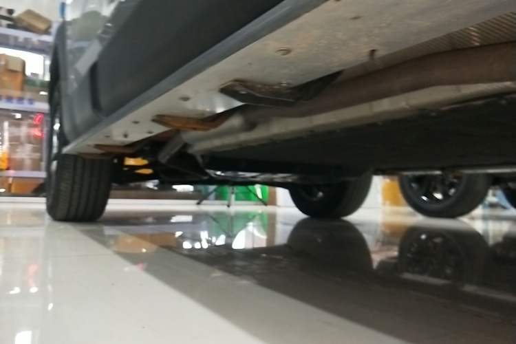 Used Deepal G318 2024 Four-Wheel Drive Comfort Edition Right Side Sill