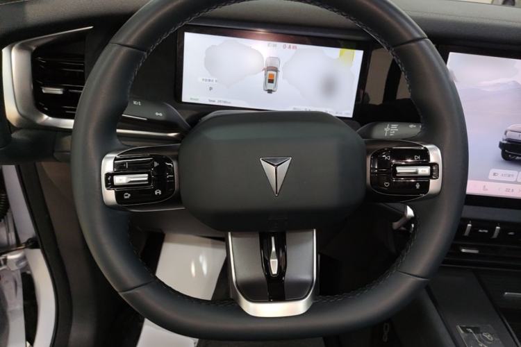 Used Deepal G318 2024 Four-Wheel-Drive Air Suspension Model Steering Wheel