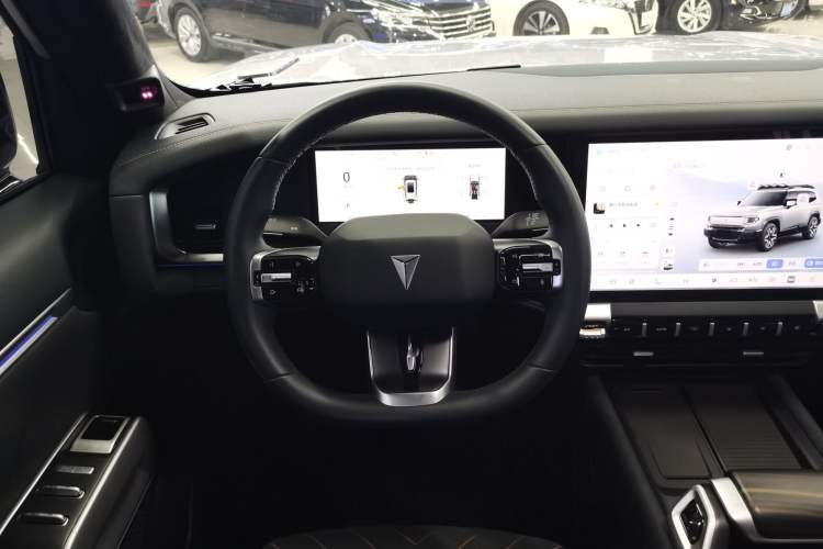 Used Deepal G318 2024 Four-Wheel-Drive Air Suspension Model Steering Wheel
