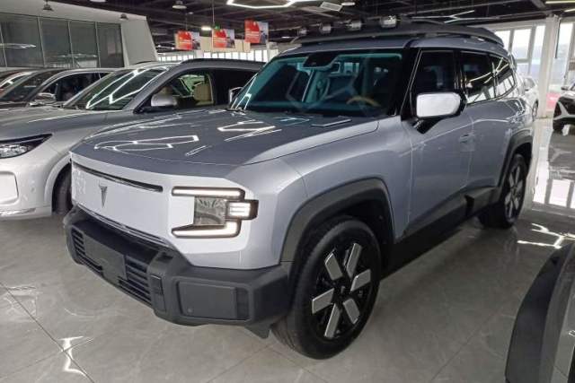 Used Deepal G318 2024 Four-Wheel-Drive Air Suspension Model