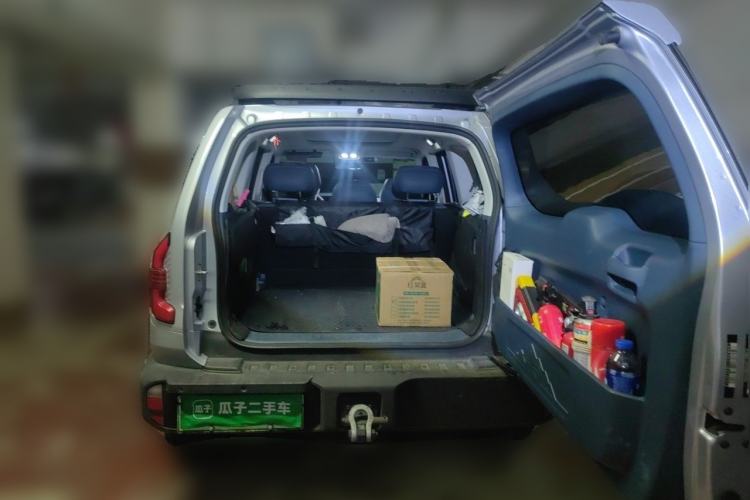 Used Deepal G318 2024 Four-Wheel-Drive Air Suspension Model Trunk